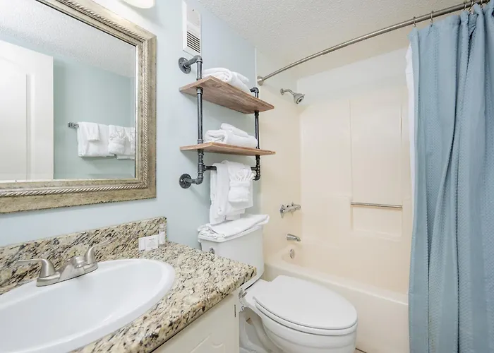 Island Winds East 209 Apartment